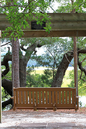 Come sit With Me